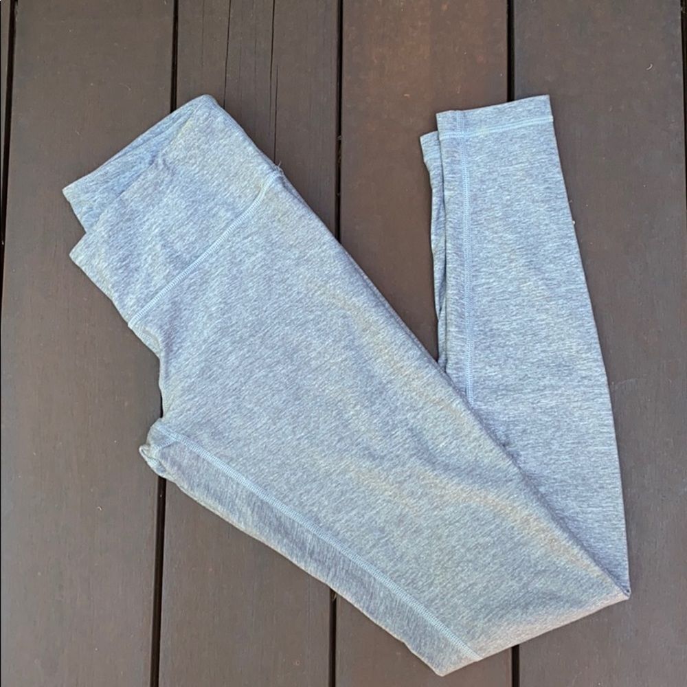 Lululemon Wunder Under Gray Leggings size 6 - Picture 3 of 5